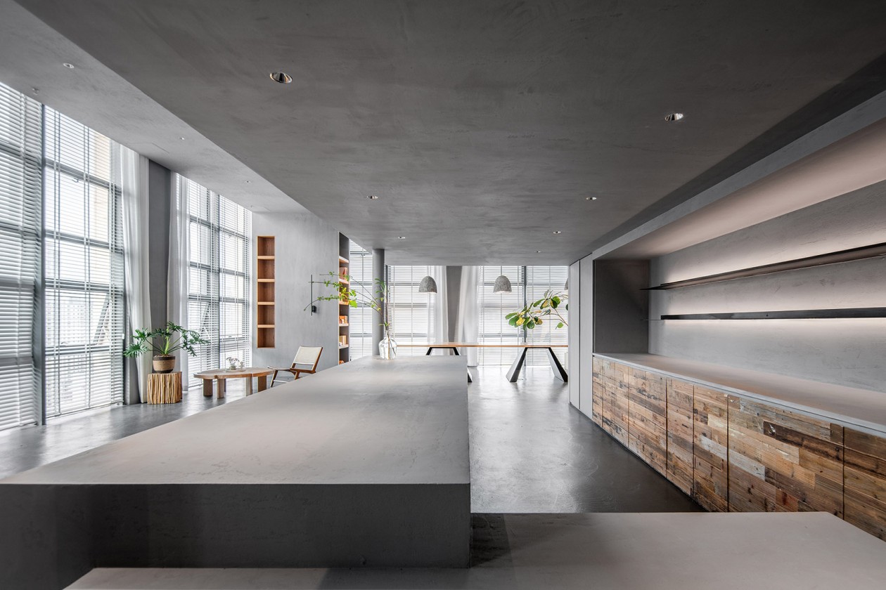 西安办公室装修中地毯的使用及清洁保养  